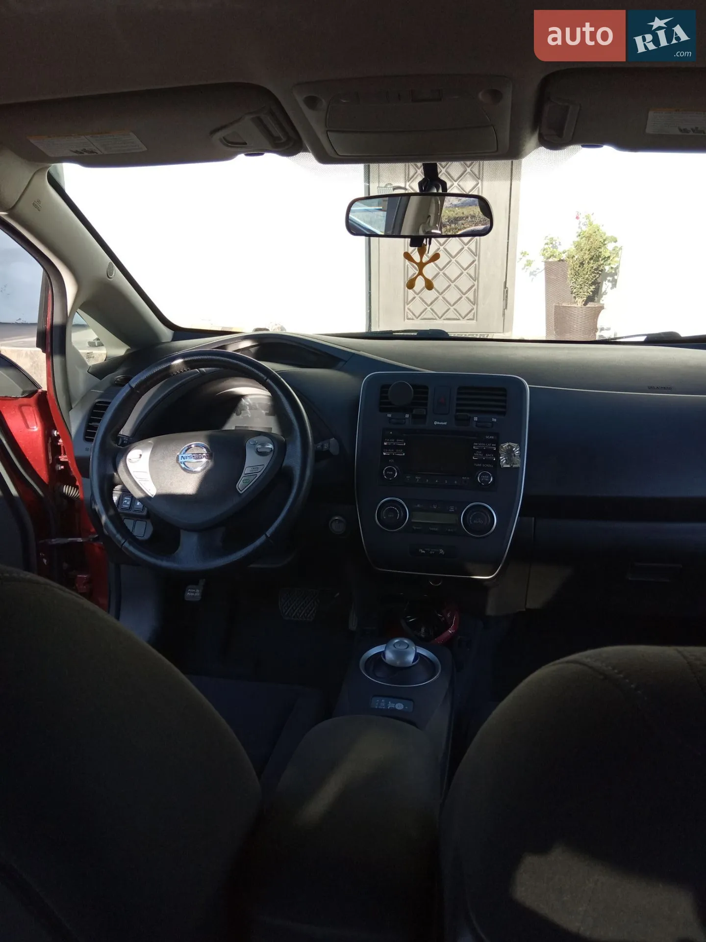 2015 Nissan Leaf - мініатюра 17
