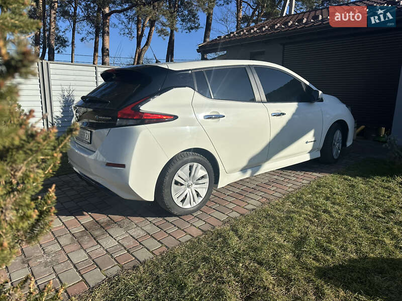 Хетчбек Nissan Leaf 2018 в Житомирі