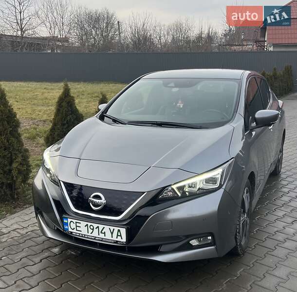 Хэтчбек Nissan Leaf 2018 в Черновцах