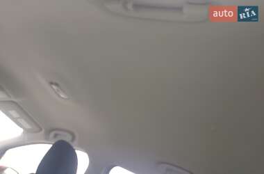 Хэтчбек Nissan Leaf 2011 в 