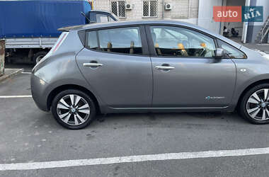 Хетчбек Nissan Leaf 2014 в Києві