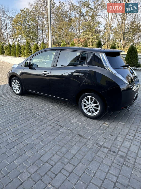 Хэтчбек Nissan Leaf 2015 в Виннице