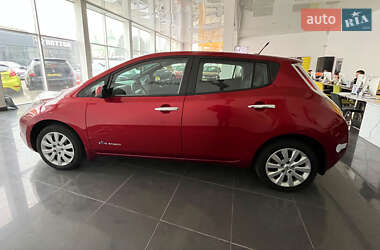 Хетчбек Nissan Leaf 2013 в Червонограді