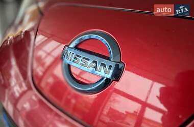 Хетчбек Nissan Leaf 2013 в Червонограді