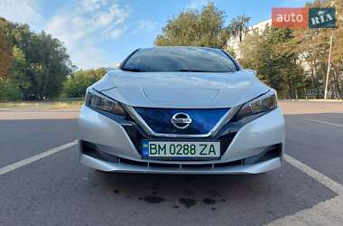 Хэтчбек Nissan Leaf 2018 в 