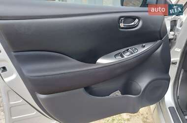 Хэтчбек Nissan Leaf 2018 в 