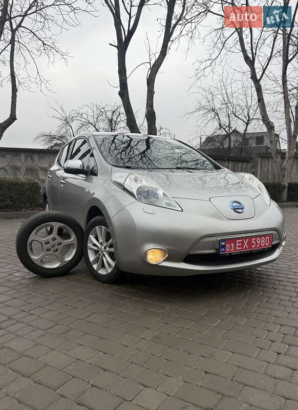 Хетчбек Nissan Leaf 2014 в Тернополі