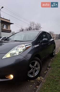 Хэтчбек Nissan Leaf 2013 в Запорожье