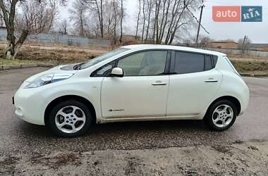 Хетчбек Nissan Leaf 2012 в Березані