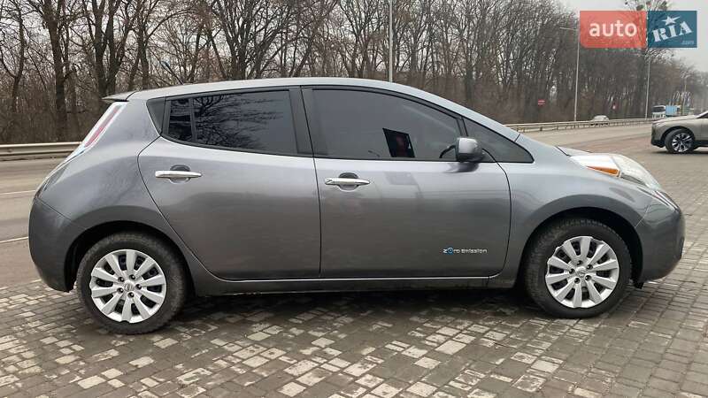 Хетчбек Nissan Leaf 2014 в Вінниці