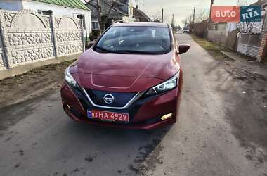 Хэтчбек Nissan Leaf 2018 в Дубно