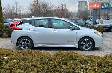 Хэтчбек Nissan Leaf 2018 в 