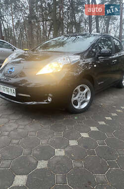 Хэтчбек Nissan Leaf 2016 в 