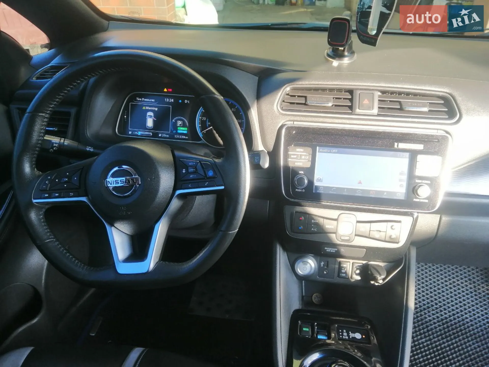 2017 Nissan Leaf - мініатюра 18