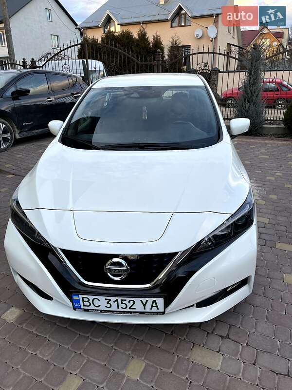 Хэтчбек Nissan Leaf 2020 в Николаеве