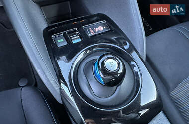 Хэтчбек Nissan Leaf 2019 в 