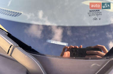 Хетчбек Nissan Leaf 2013 в 