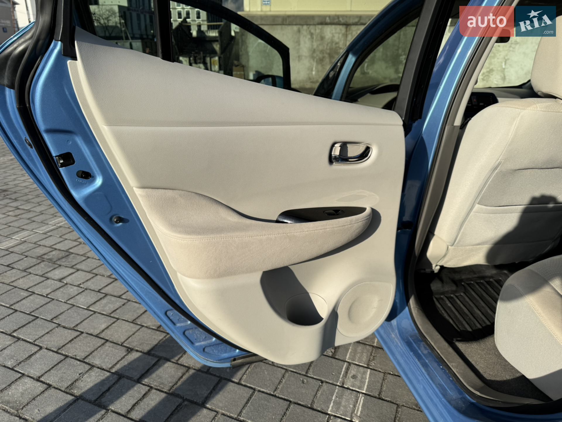 2013 Nissan Leaf - мініатюра 18