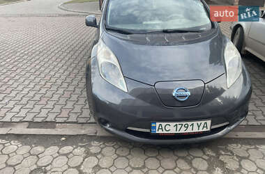 Хетчбек Nissan Leaf 2013 в 