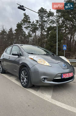 Хетчбек Nissan Leaf 2015 в Володимирі