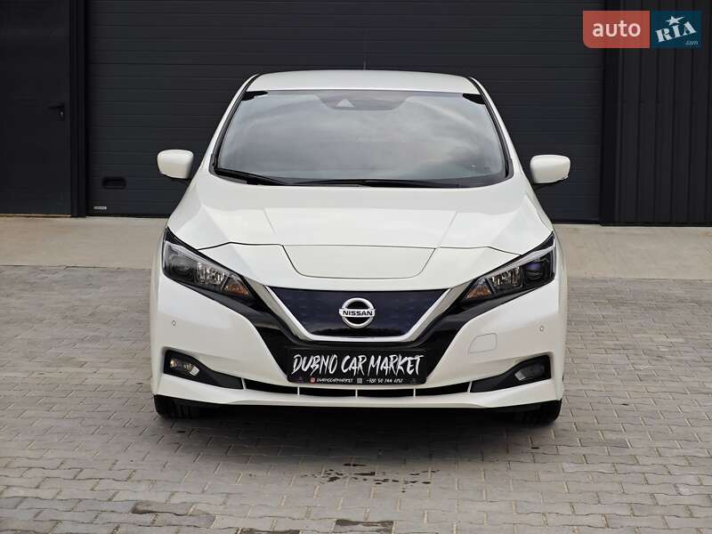 Хэтчбек Nissan Leaf 2020 в Дубно