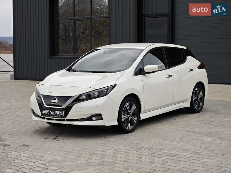Хэтчбек Nissan Leaf 2020 в Дубно