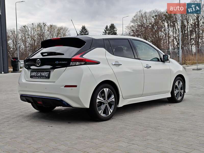 Хэтчбек Nissan Leaf 2020 в Дубно