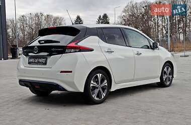 Хетчбек Nissan Leaf 2020 в 