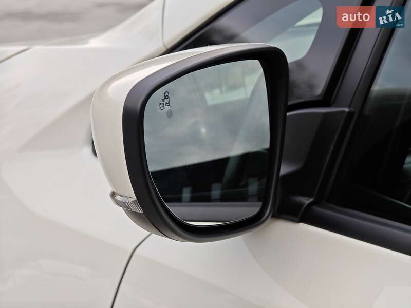 Хэтчбек Nissan Leaf 2020 в Дубно