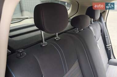 Хетчбек Nissan Leaf 2020 в 