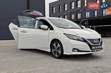 Хетчбек Nissan Leaf 2020 в 