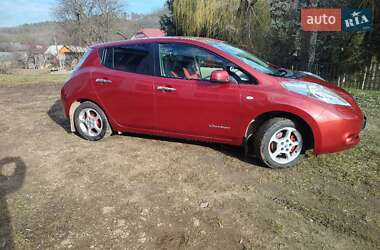Хэтчбек Nissan Leaf 2012 в 