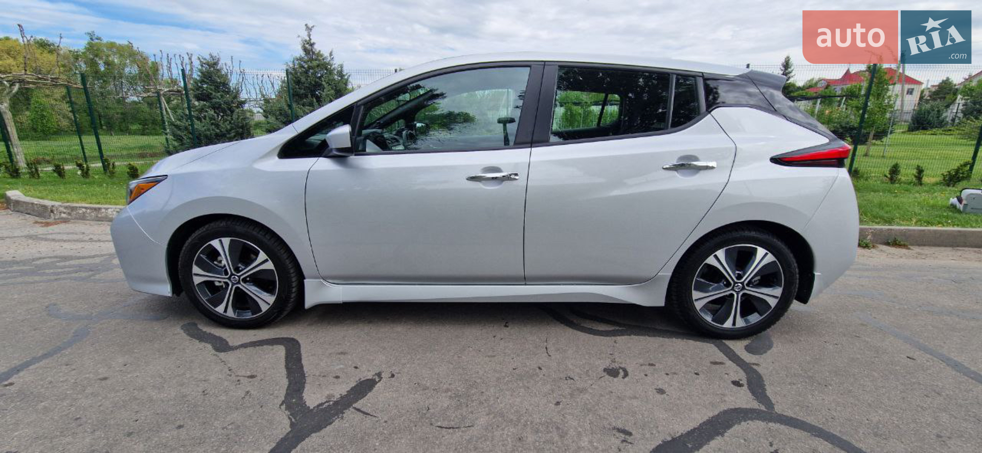 2021 Nissan Leaf - мініатюра 11