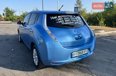 Хетчбек Nissan Leaf 2011 в Полтаві