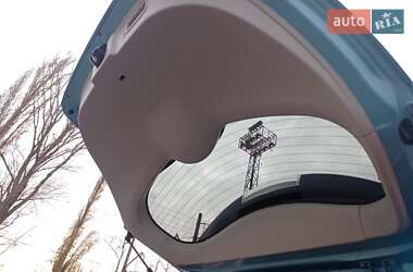 Хэтчбек Nissan Leaf 2015 в 
