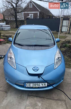 Хетчбек Nissan Leaf 2014 в 