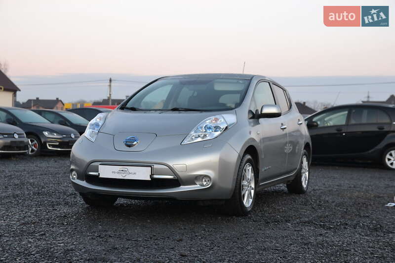 Хэтчбек Nissan Leaf 2016 в Луцке