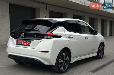 Хэтчбек Nissan Leaf 2019 в Дрогобыче