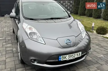 Nissan Leaf 2014