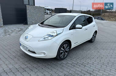 Хэтчбек Nissan Leaf 2016 в Львове