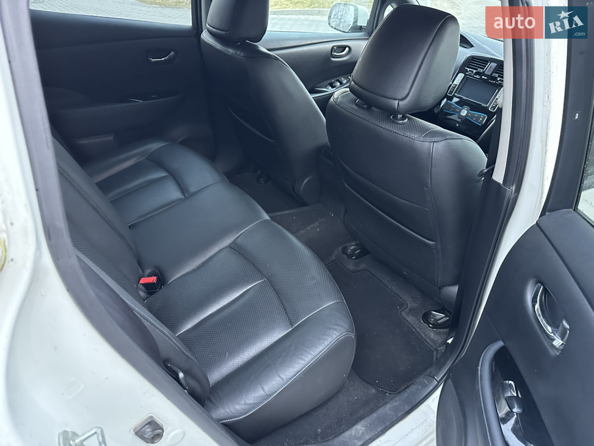 2016 Nissan Leaf - мініатюра 16
