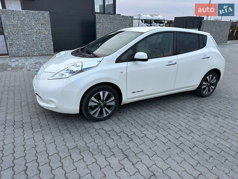 Хетчбек Nissan Leaf 2016 в Львові