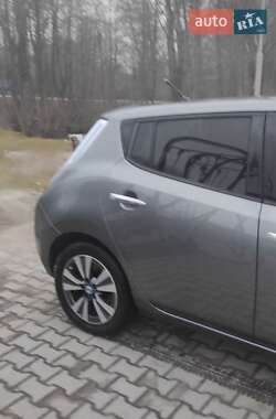 Хетчбек Nissan Leaf 2014 в Бориславі