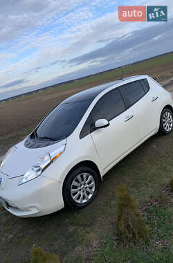 Хэтчбек Nissan Leaf 2014 в Луцке