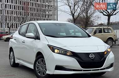 Хетчбек Nissan Leaf 2023 в Дніпрі