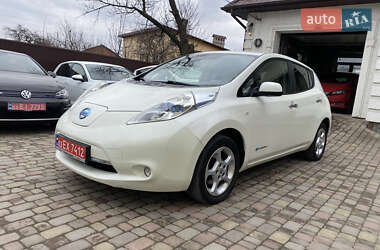 Хетчбек Nissan Leaf 2012 в Чернівцях