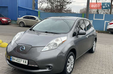 Хетчбек Nissan Leaf 2015 в Одесі