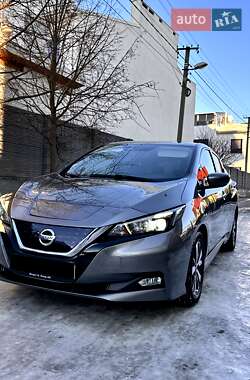 Хетчбек Nissan Leaf 2018 в Львові