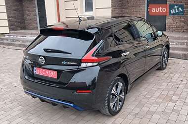 Хэтчбек Nissan Leaf 2019 в Черновцах