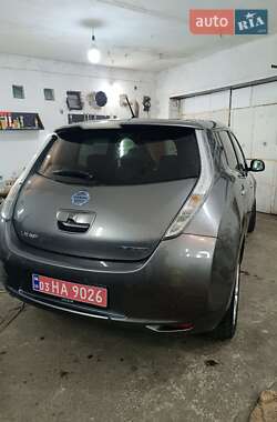 Хэтчбек Nissan Leaf 2014 в Ровно